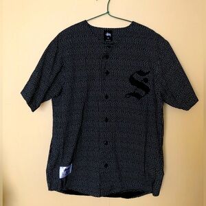 women’s stussy shirt black spell-out logo S Y2K